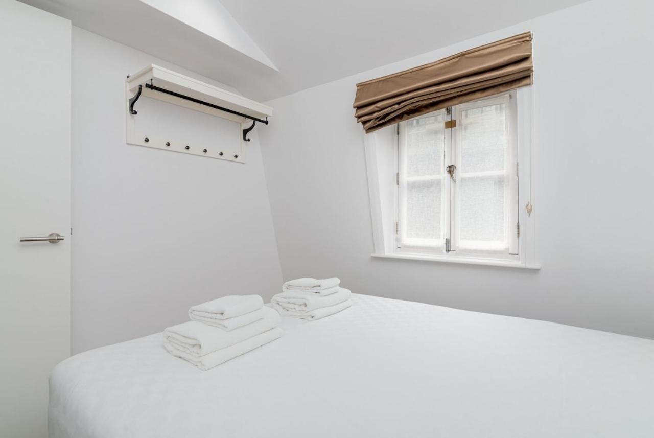A Stunning Three Bedroom In Mayfair Appartamento *